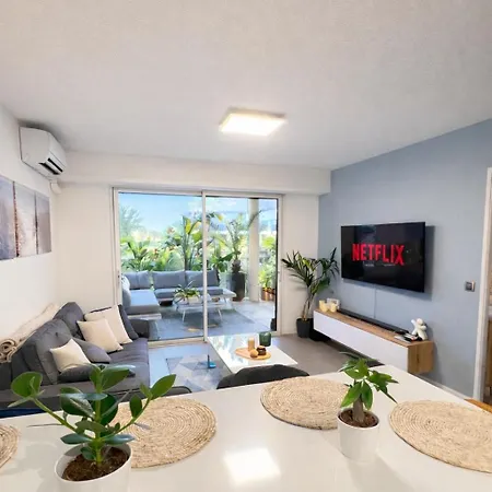 De Luxe Avec Piscine Et Terrasse Appartement